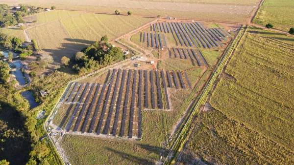 إسيت إيسيك بين قوسين تتبع الطاقة البرازيل توكانتينز 15 ميجا واط مشروع الضوئية